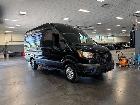 Used 2025 Ford Transit 250 148 High Roof Extended RWD image 5