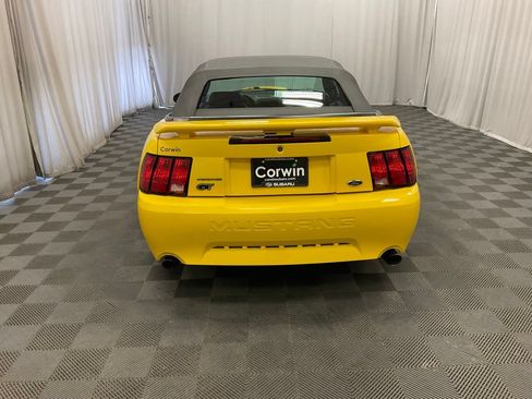 Used 2004 Ford Mustang GT RWD image 11