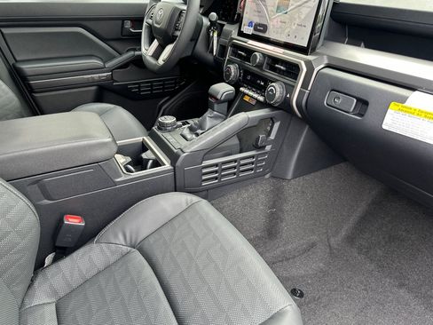 New 2026 Toyota 4Runner TRD Off-Road Premium AWD/4WD image 17