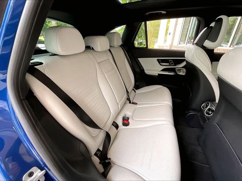 Used 2023 Mercedes-Benz GLC 300 image 21