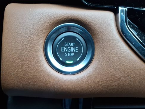 Used 2025 GMC Canyon AT4 AWD/4WD image 28