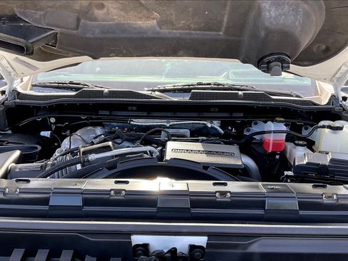 Used 2025 Chevrolet Silverado 2500 LTZ w/ LTZ Premium Package AWD/4WD image 29