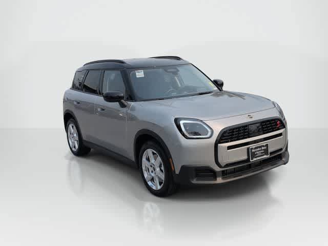 Used 2025 MINI Cooper Countryman S w/ Comfort Package Max AWD/4WD image 2