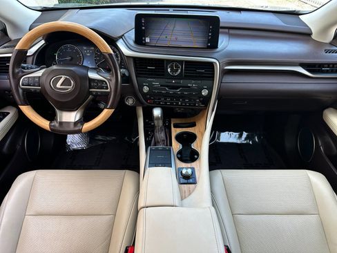 Used 2020 Lexus RX 350L FWD w/ Premium Package image 15