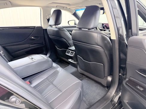 Used 2019 Lexus ES 350 w/ Accessory Package 2 FWD image 30