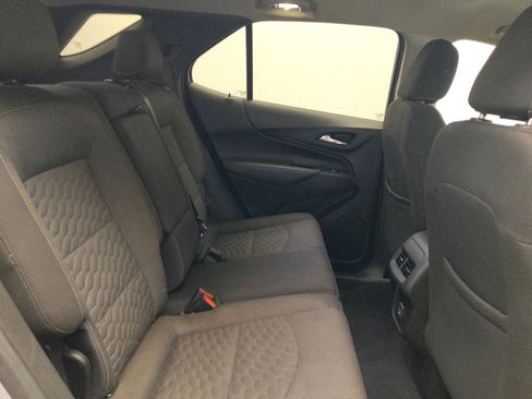 Used 2021 Chevrolet Equinox LT FWD image 19