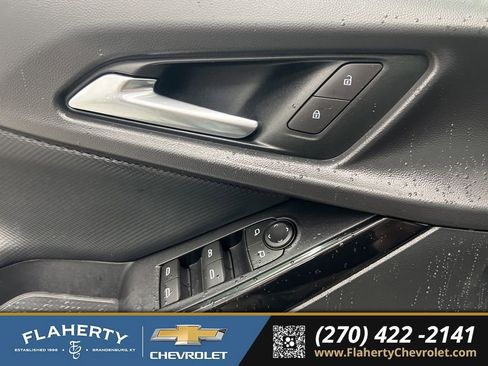 Used 2026 Chevrolet Equinox LT AWD/4WD image 21