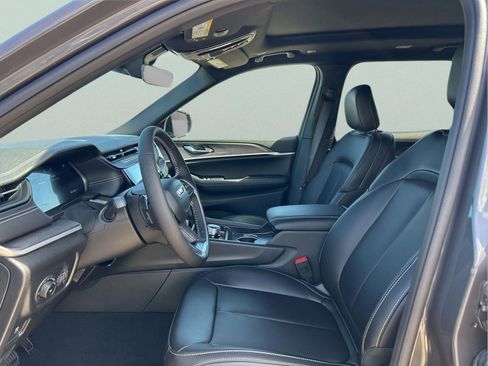 New 2026 Jeep Grand Cherokee L Limited image 9