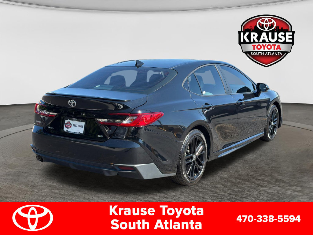 Used 2025 Toyota Camry SE w/ Convenience Package FWD image 8