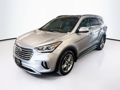 Used 2017 Hyundai Santa Fe Limited AWD/4WD image 3