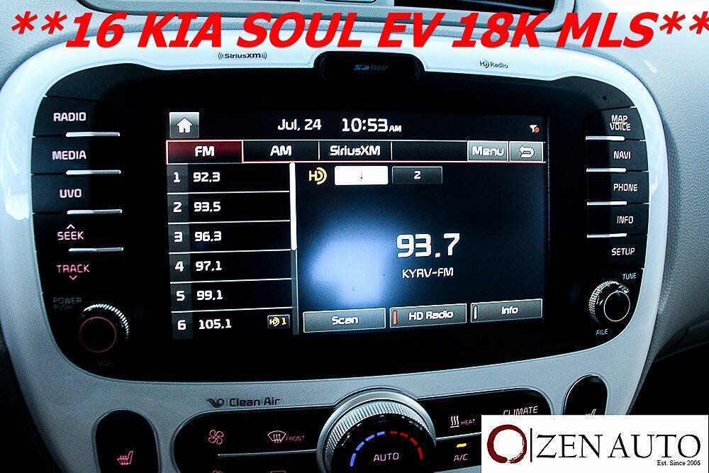 Used 2016 Kia Soul EV FWD image 16