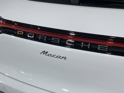 New 2026 Porsche Macan AWD/4WD image 10