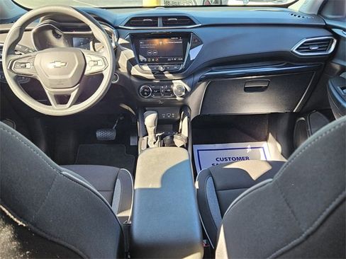 Used 2023 Chevrolet TrailBlazer LT w/ Convenience Package image 8