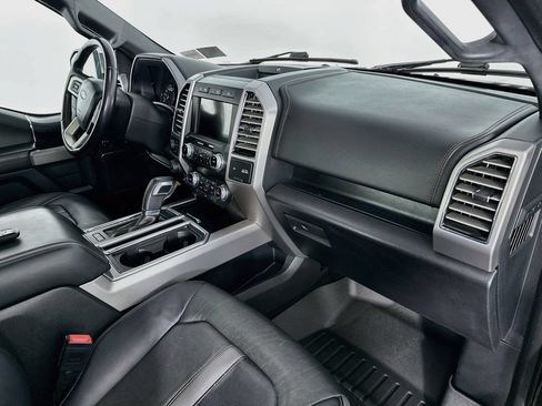 Used 2019 Ford F150 Platinum w/ Equipment Group 701A Luxury AWD/4WD image 31
