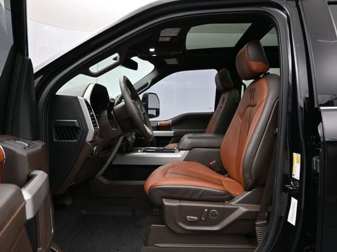 Used 2020 Ford F250 King Ranch w/ King Ranch Ultimate Package AWD/4WD image 9