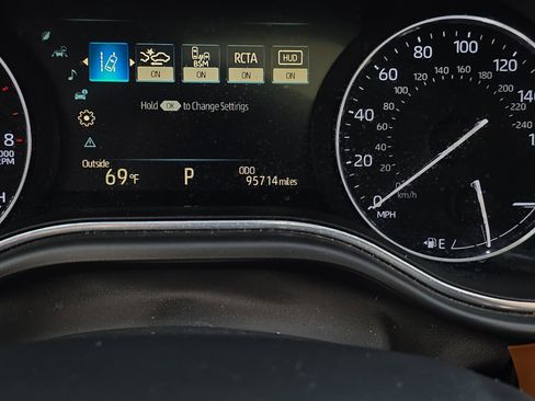 Used 2019 Toyota Avalon Limited w/ All Weather Liner Package image 18