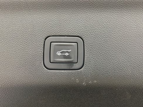 Used 2026 GMC Yukon Elevation AWD/4WD image 31
