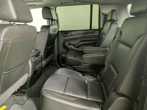 Used 2019 Chevrolet Suburban Premier image 34