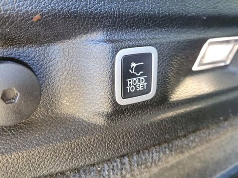 Used 2021 Jeep Grand Cherokee L Overland image 13