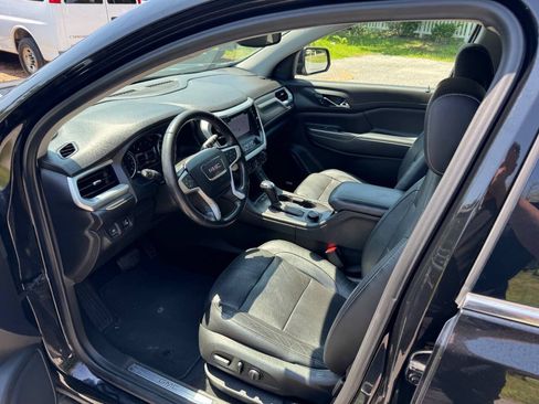 Used 2019 GMC Acadia SLT AWD/4WD image 8