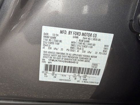 Used 2025 Ford Explorer ST-Line image 31