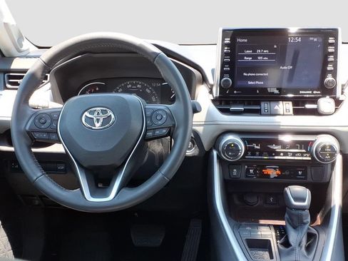 Used 2022 Toyota RAV4 Limited FWD image 13