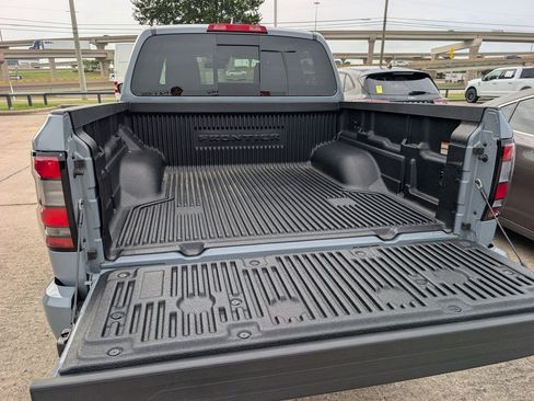 Used 2024 Nissan Frontier PRO-4X w/ Off-Road Protection Package AWD/4WD image 26