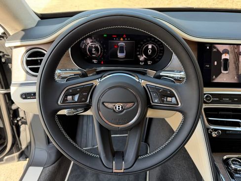 New 2026 Bentley Flying Spur Azure image 20