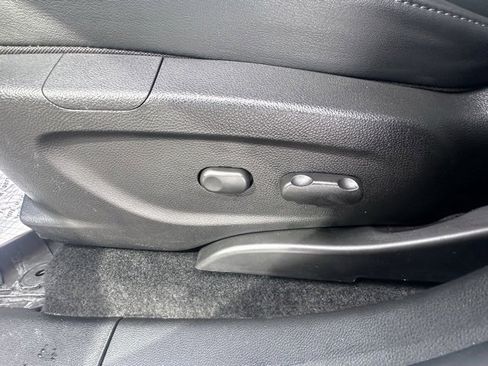 Used 2019 Buick Encore Sport Touring image 11