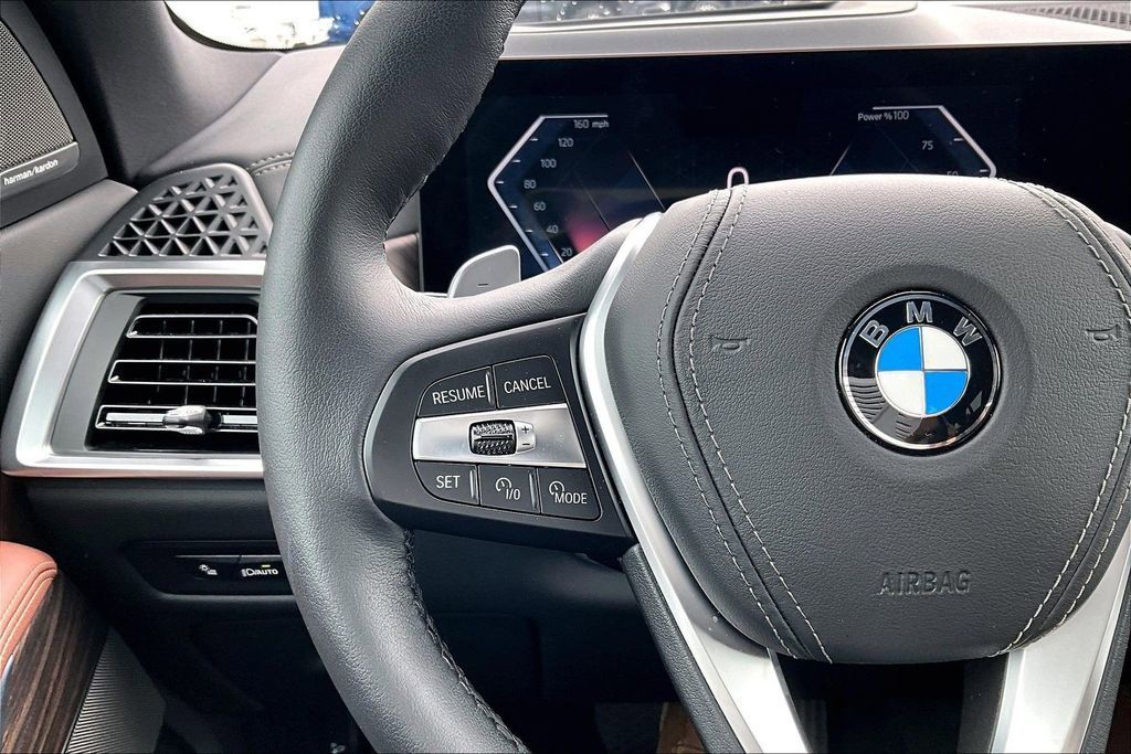 Certified 2025 BMW X5 sDrive40i w/ Premium Package RWD image 9