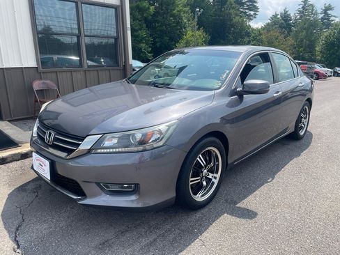 Used 2013 Honda Accord EX image 1