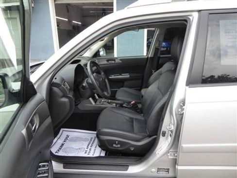 Used 2011 Subaru Forester 2.5X Touring w/ Popular Equipment Group 4B AWD/4WD image 12