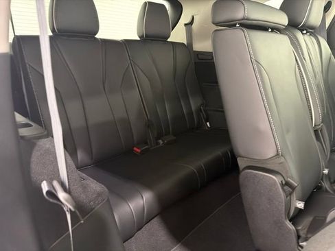 Certified 2026 Acura MDX SH-AWD w/ Advance Package image 26