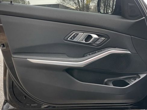 Used 2021 BMW 330i Sedan w/ M Sport Package image 14