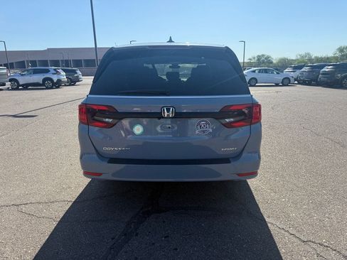 Used 2023 Honda Odyssey Sport image 6