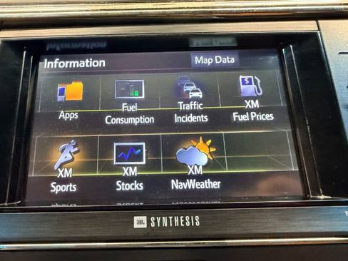 Used 2014 Toyota Avalon Limited FWD image 17