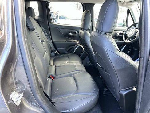 Used 2019 Jeep Renegade Limited w/ UConnect 8.4 Nav Group image 10