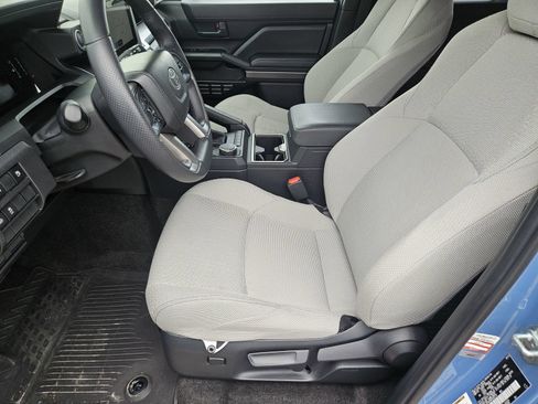 Used 2025 Toyota 4Runner SR5 RWD image 14