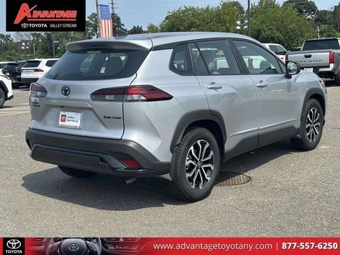 Used 2026 Toyota Corolla Cross AWD Hybrid image 7