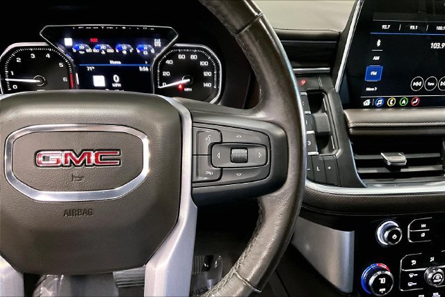 Used 2021 GMC Yukon SLT w/ Rear Media and Nav Package AWD/4WD image 12