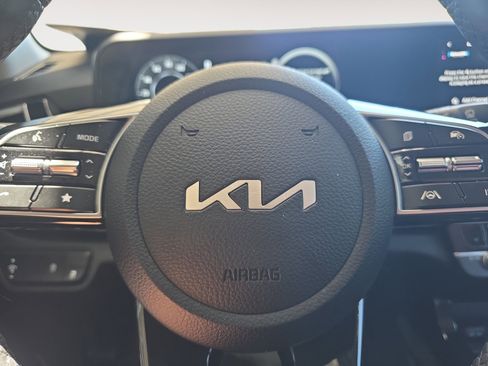 Used 2024 Kia Seltos S FWD image 11