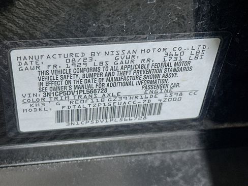 Used 2023 Nissan Kicks SR w/ SR Premium Package image 12