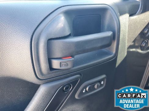 Used 2017 Jeep Wrangler Unlimited Sahara image 46