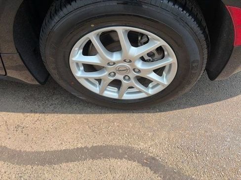 Used 2023 Chrysler Pacifica Touring-L FWD image 42