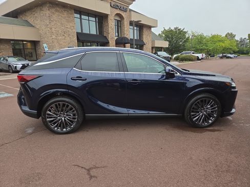 New 2025 Lexus RX 350 w/ Luxury Package image 2