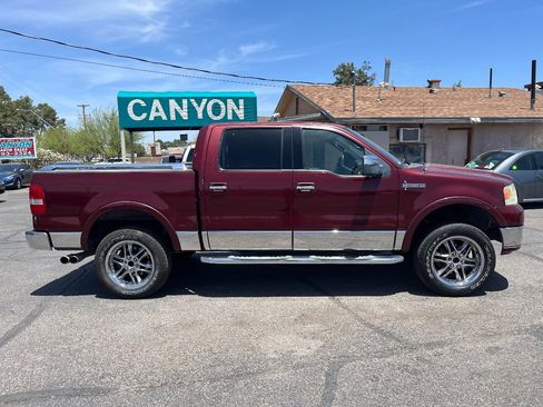 Used 2006 Lincoln Mark LT 4x4 image 2