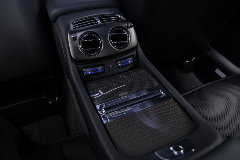 Used 2020 Rolls-Royce Wraith RWD image 52