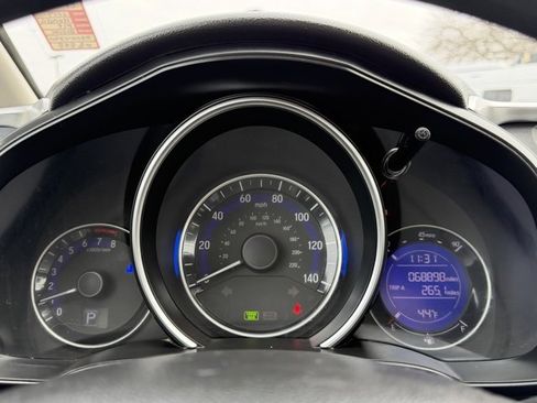 Used 2017 Honda Fit EX image 18