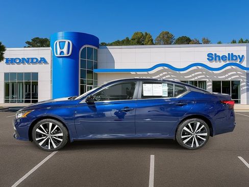 Used 2022 Nissan Altima 2.5 SR image 5