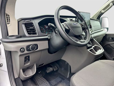 Used 2023 Ford Transit 350 XLT image 10